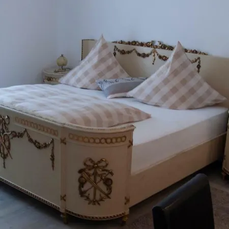 4 Apartman *